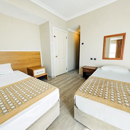 Afytos Oeren Park Mtk Hotel Exterior photo