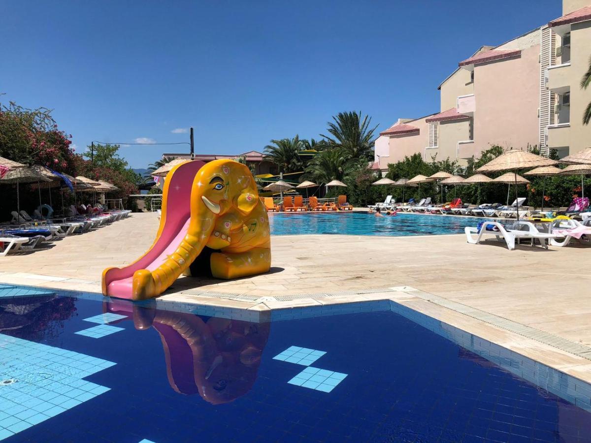Afytos Oeren Park Mtk Hotel Exterior photo