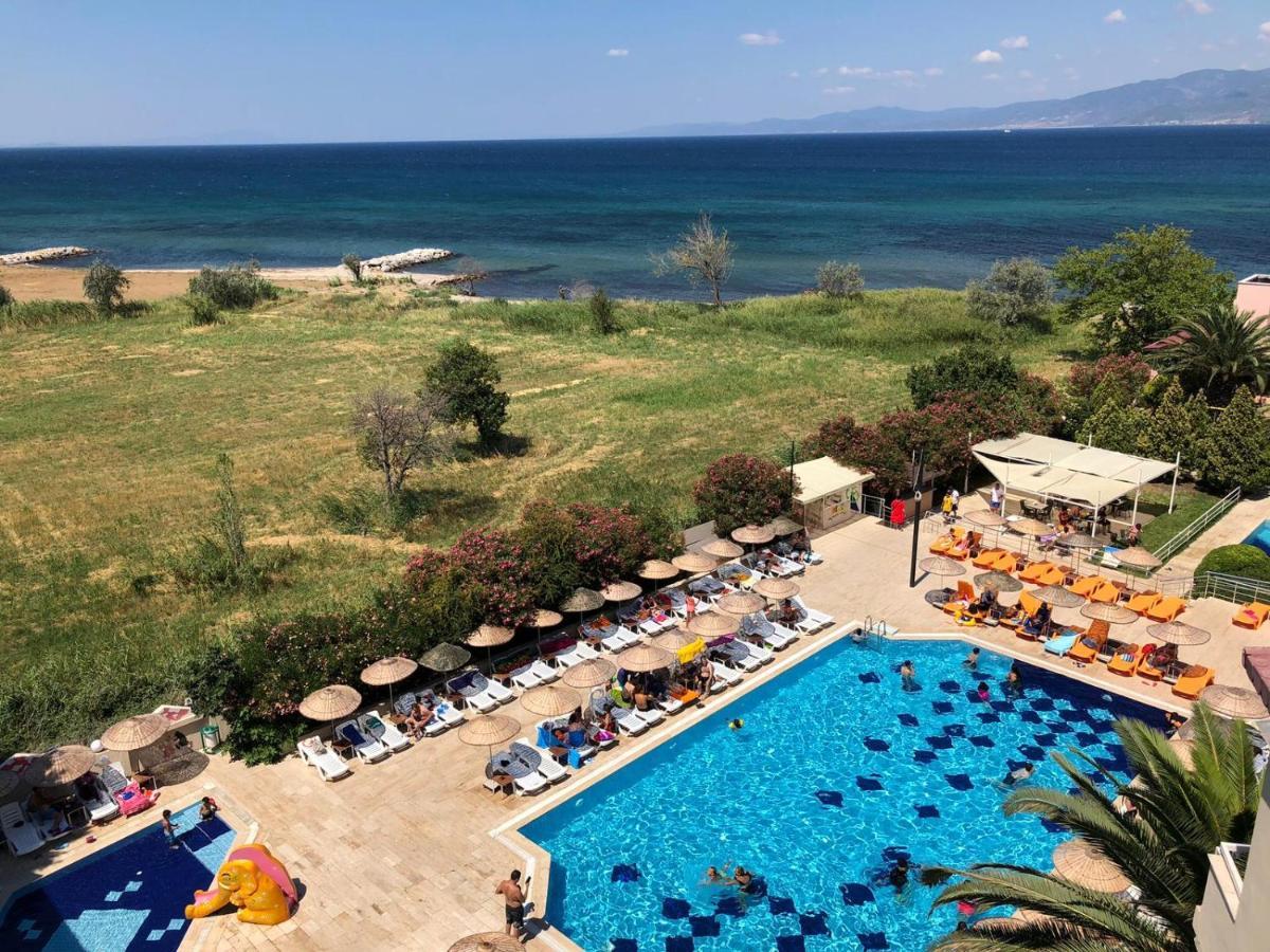 Afytos Oeren Park Mtk Hotel Exterior photo