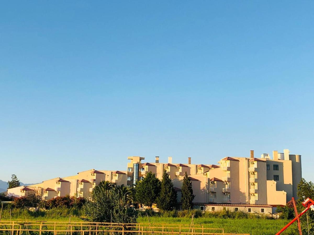 Afytos Oeren Park Mtk Hotel Exterior photo
